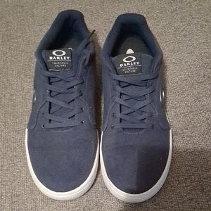 Oakley Men's Dark Blue Sneakers